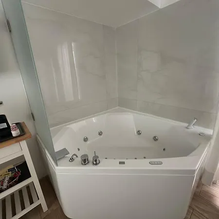 Essence Domus Апартаменты *